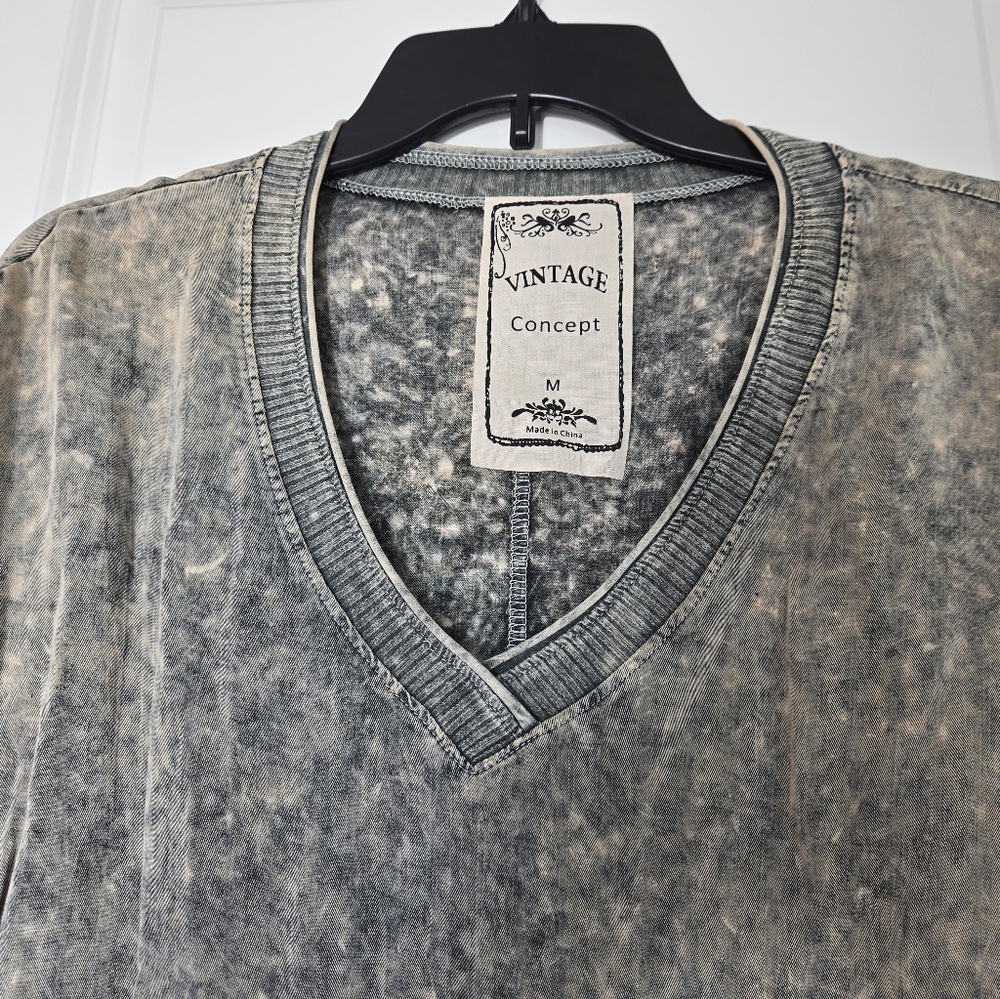 Vintage Concept Gray V-Neck Sweater Size Medium - Picture 4 of 8